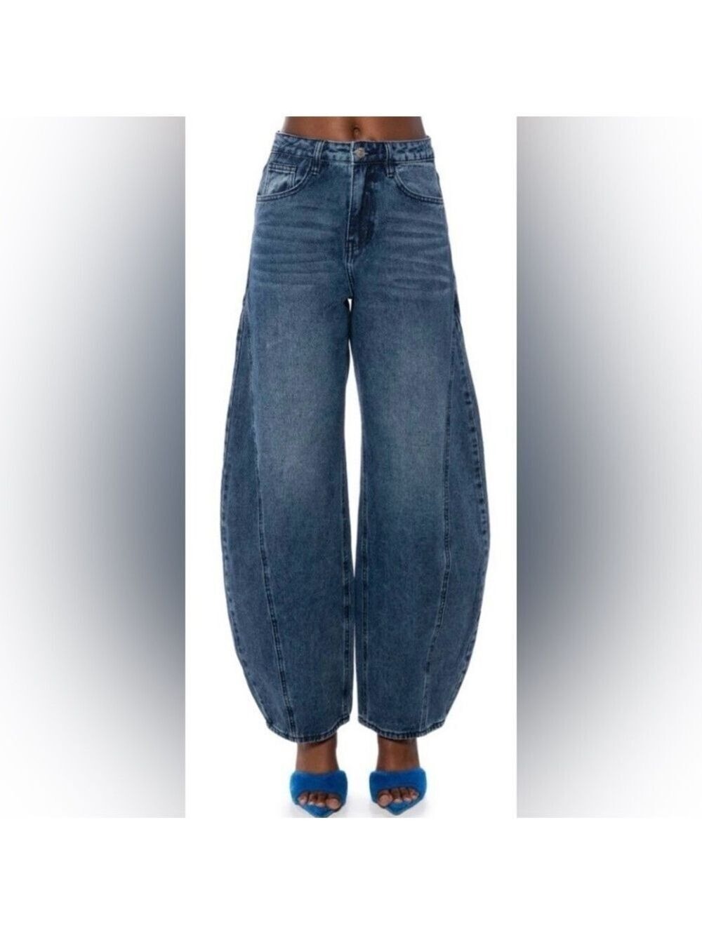 274. AKIRA Wide Leg Barrel Genie Denim Size Medium